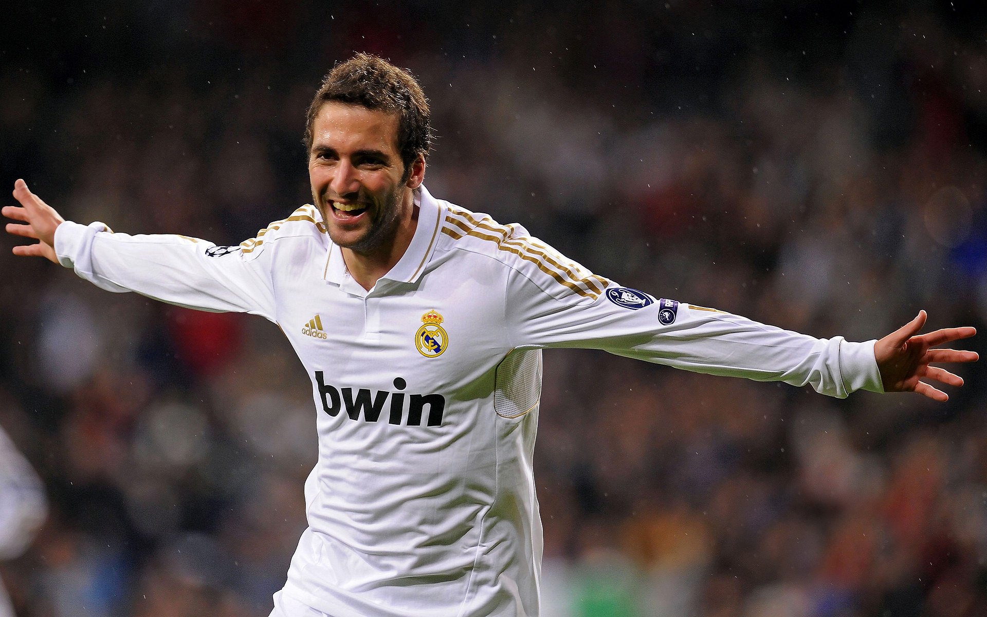 弗朗索瓦·斯图尔特:南非队的全能型中场,攻防两端完美融合,弗朗索瓦维拉斯